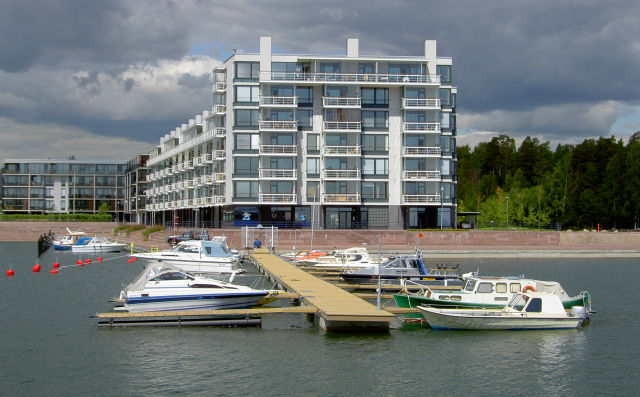 BetoniponttonilaituriHelsinki.jpg